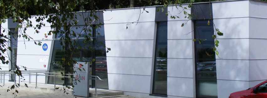 Budynek Biura ds. Osób Niepełnosprawnych znajdujący się na kampusie A Politechniki Łódzkiej.