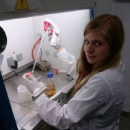 Justyna Bar, absolwentka biotechnologii na PŁ.