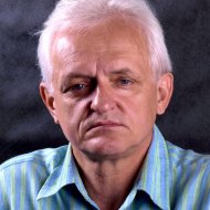 Prof. Jerzy Wojewoda z Wydziału Mechanicznego PŁ