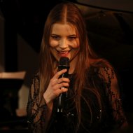 Julita Balcerzyk, Ewelina Kisiel, Magdalena Lazar - piosenki, Krzysztof Jaszczak - fortepian